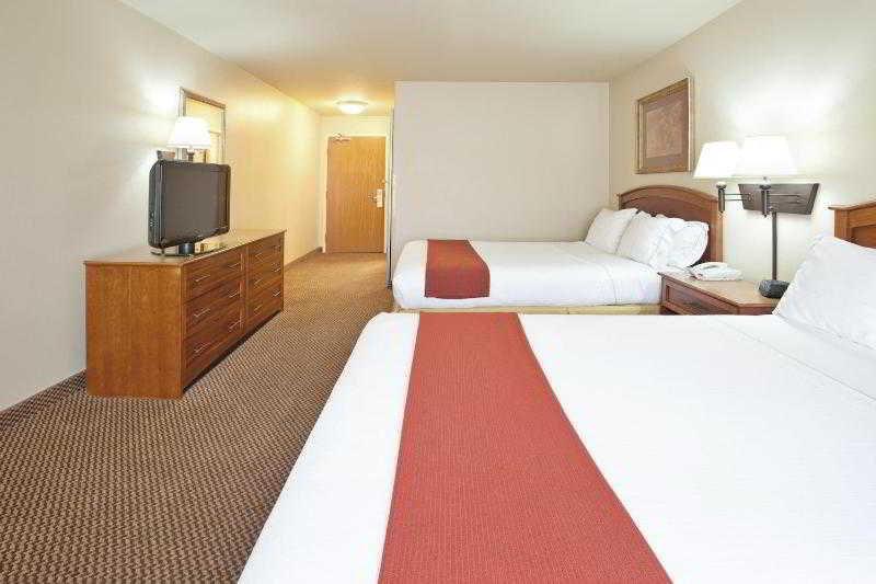 Holiday Inn Express Hotel & Suites Cedar City, An Ihg Hotel Екстер'єр фото