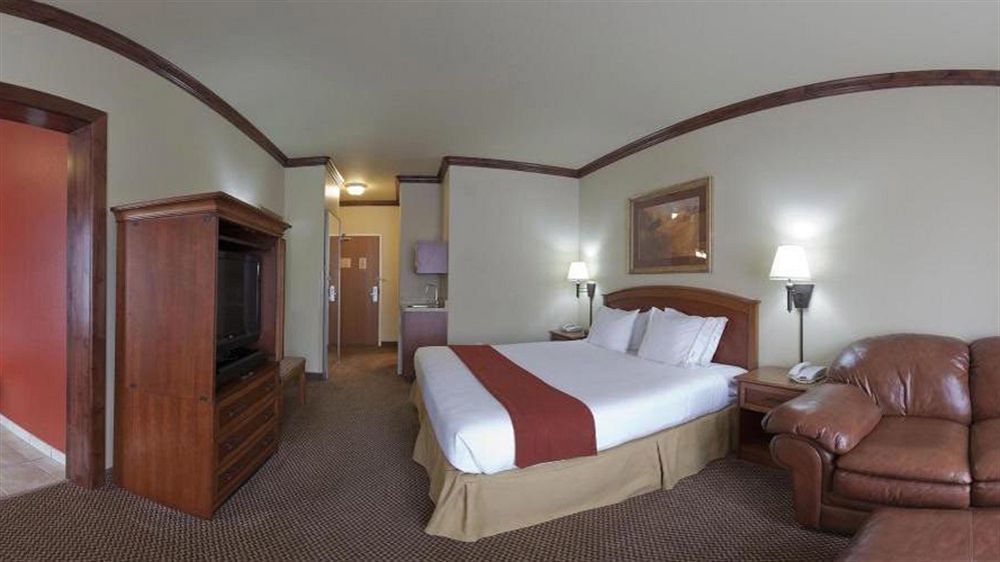 Holiday Inn Express Hotel & Suites Cedar City, An Ihg Hotel Екстер'єр фото